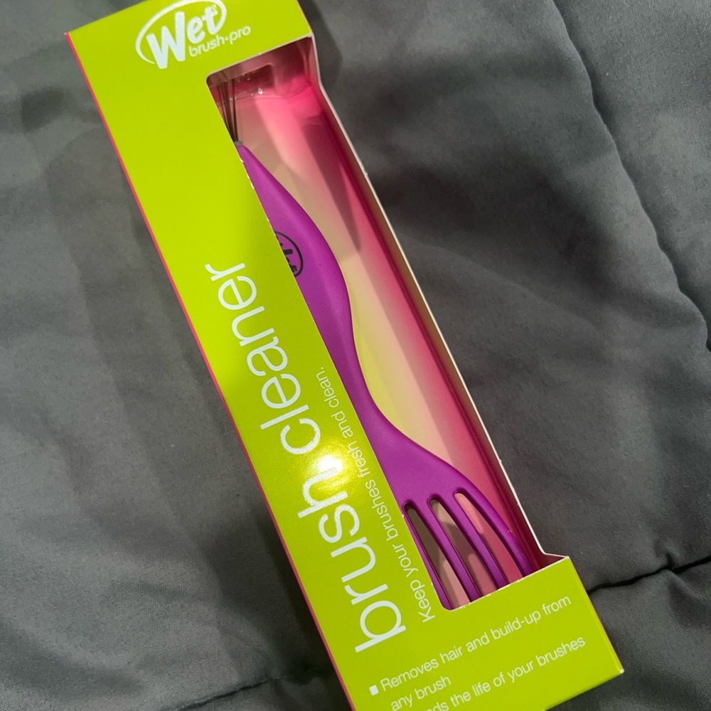 wet brush cleaner